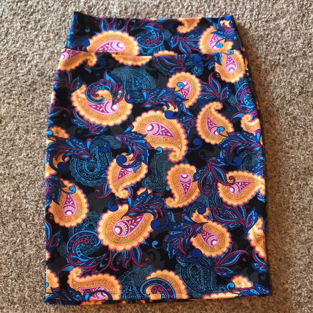 LuLaRoe Cassie